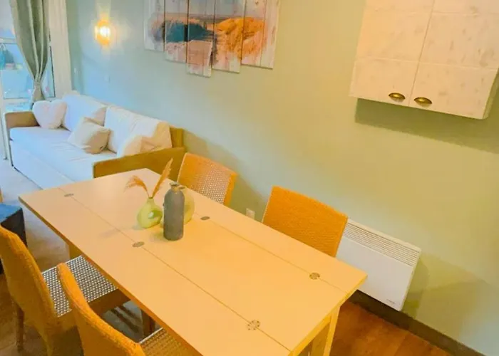 Cap Esterel/coeur Village/rdj *