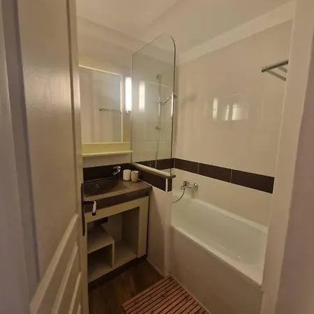Cap Esterel/coeur Village/rdj Apartment
