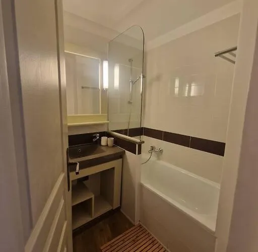 Cap Esterel/coeur Village/rdj Apartment